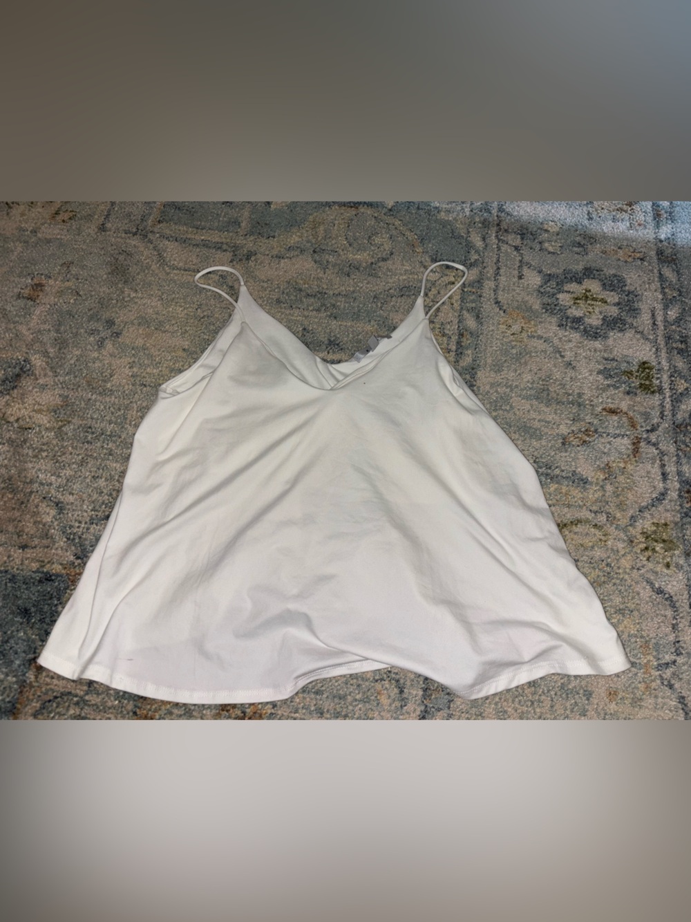 Gace White Spaghetti Strap V-Neck Tank Top